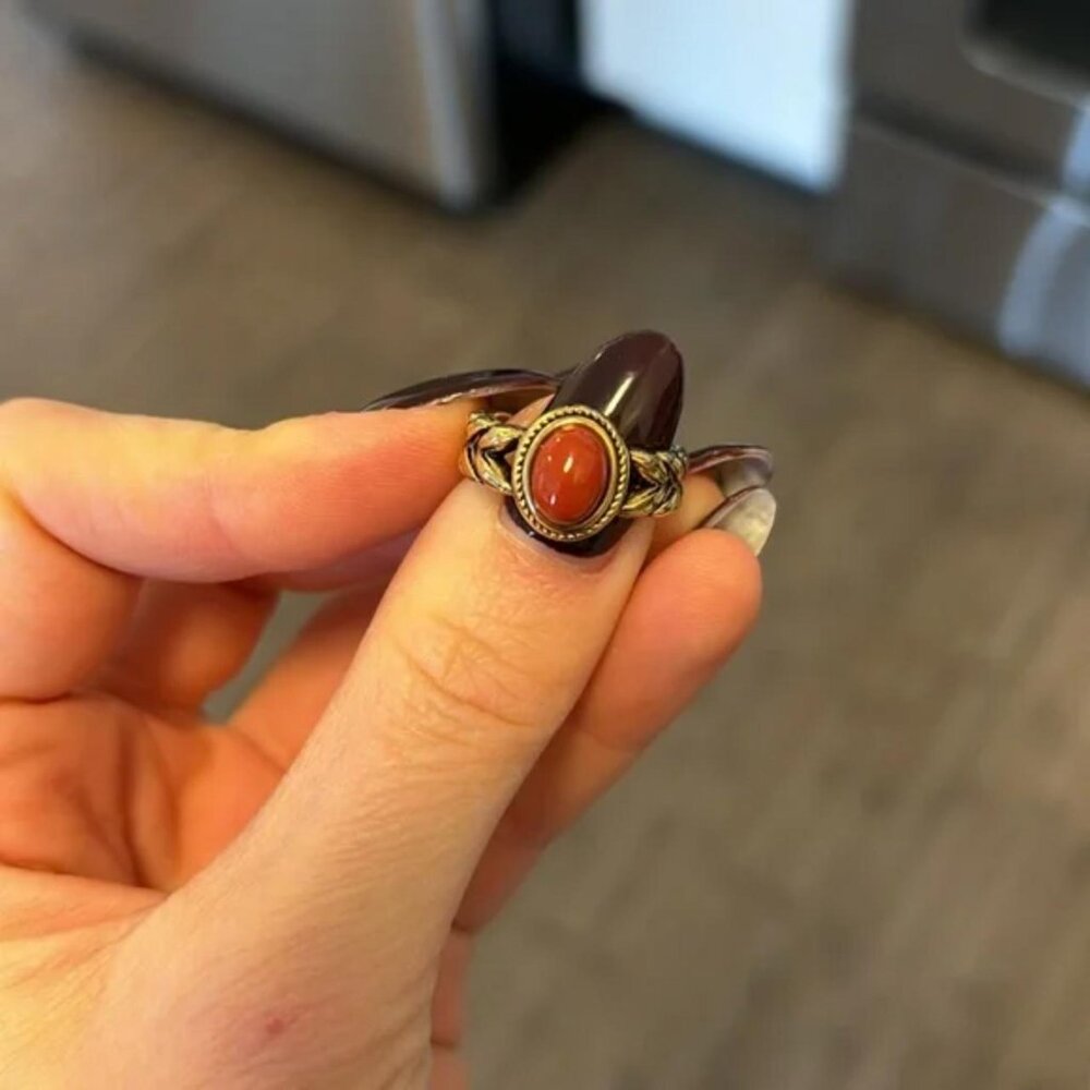 The Addison Size 6 gold tarnish free stainless steel gold ring beaded red stone - Picture 5 of 5